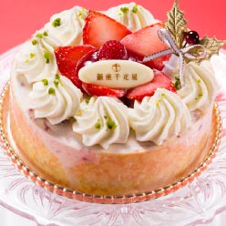 【Xmas】銀座千疋屋 ベリーたっぷりアイスケーキ